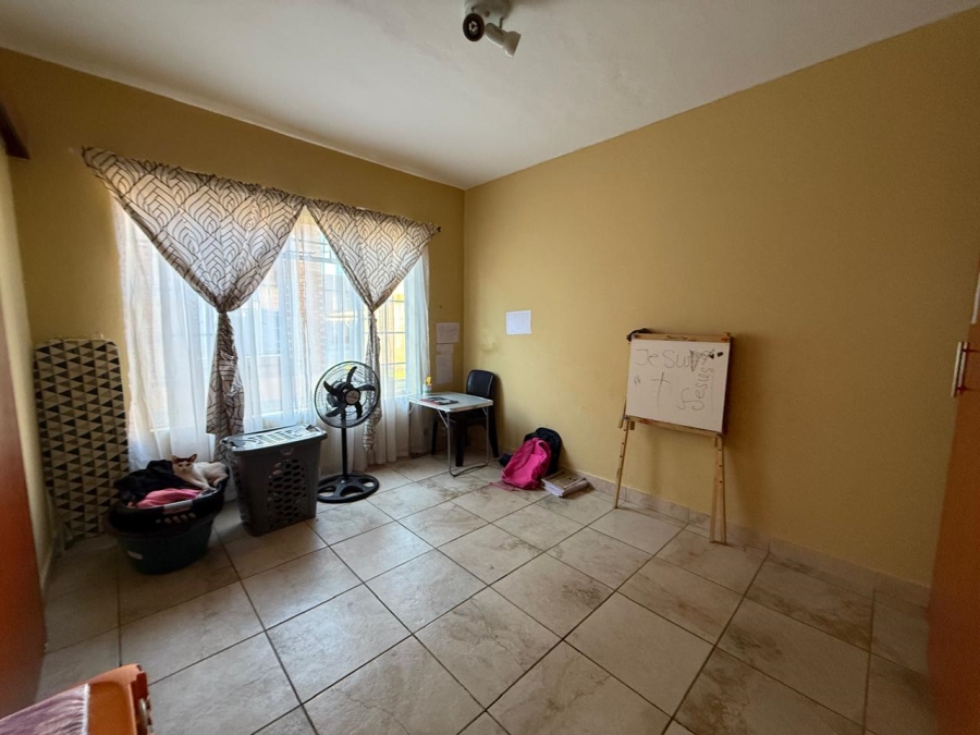 3 Bedroom Property for Sale in Waterval East North West